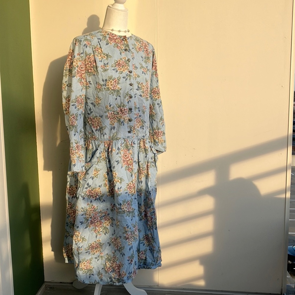 Vintage 80s 90s Floral Print Light Wash Denim Dress